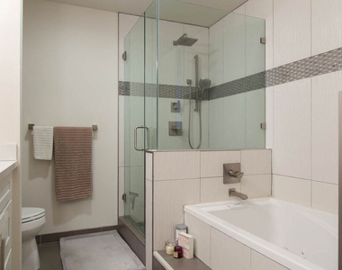 1271 Granville Avenue - Photo Thumbnail 16