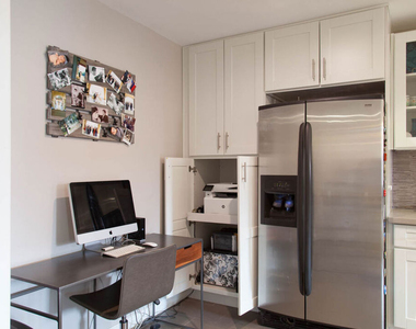1271 Granville Avenue - Photo Thumbnail 11