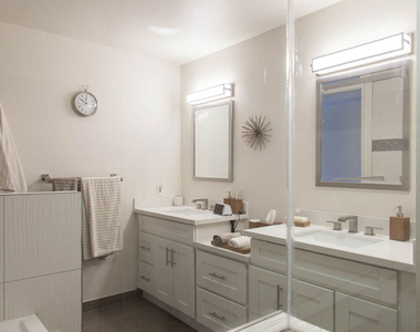 1271 Granville Avenue - Photo Thumbnail 17