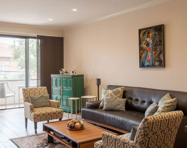 1271 Granville Avenue - Photo Thumbnail 14