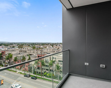 3688 Overland Avenue - Photo Thumbnail 7