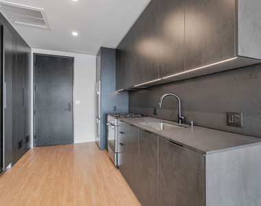 3688 Overland Avenue - Photo Thumbnail 2