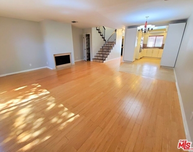 4365 Mclaughlin Avenue - Photo Thumbnail 9