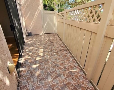4365 Mclaughlin Avenue - Photo Thumbnail 11