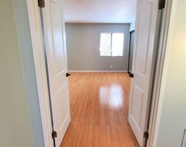 4365 Mclaughlin Avenue - Photo Thumbnail 21