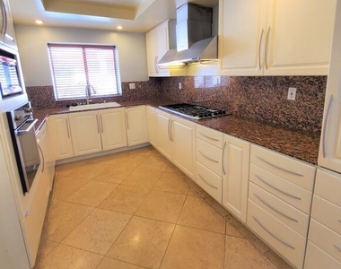 4365 Mclaughlin Avenue - Photo Thumbnail 15