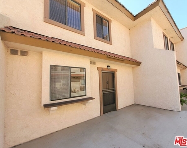 4365 Mclaughlin Avenue - Photo Thumbnail 7