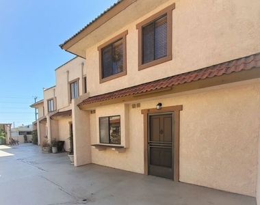 4365 Mclaughlin Avenue - Photo Thumbnail 6