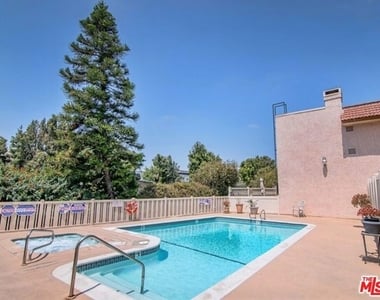 4365 Mclaughlin Avenue - Photo Thumbnail 4