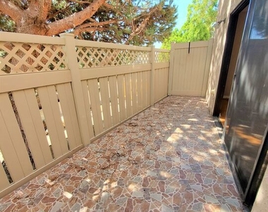 4365 Mclaughlin Avenue - Photo Thumbnail 12