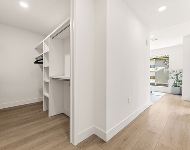 3651 Regal Place - Photo Thumbnail 16