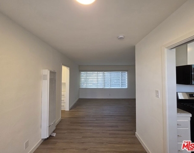 1280 West Boulevard - Photo Thumbnail 5