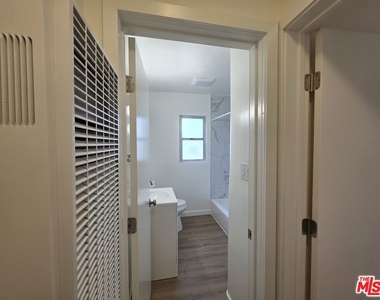 1280 West Boulevard - Photo Thumbnail 31