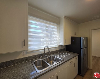 1280 West Boulevard - Photo Thumbnail 9