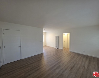 1280 West Boulevard - Photo Thumbnail 2