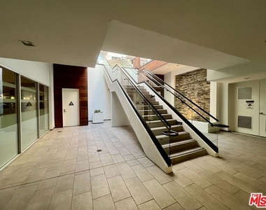 1234 Wilshire Boulevard - Photo Thumbnail 13