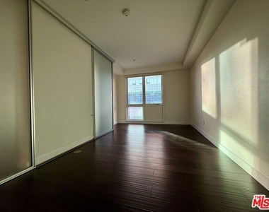 1234 Wilshire Boulevard - Photo Thumbnail 6