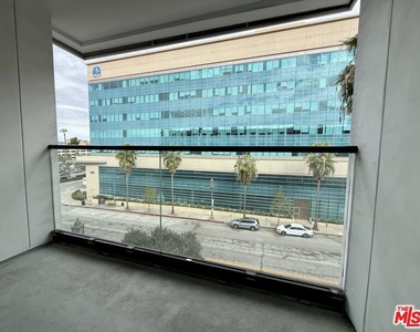 1234 Wilshire Boulevard - Photo Thumbnail 8