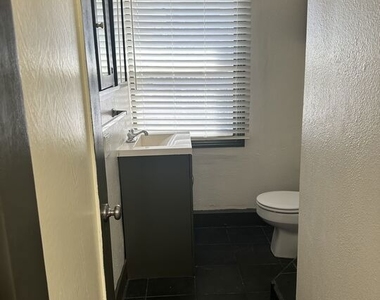 721 Broadway - Photo Thumbnail 6