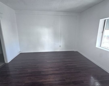 844 W Gardena Blvd. - Photo Thumbnail 2