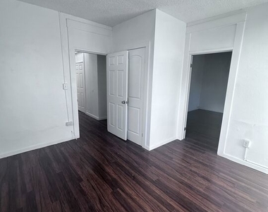 844 W Gardena Blvd. - Photo Thumbnail 3