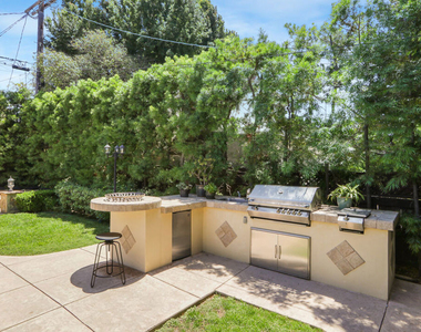 2130 Manning Avenue - Photo Thumbnail 21