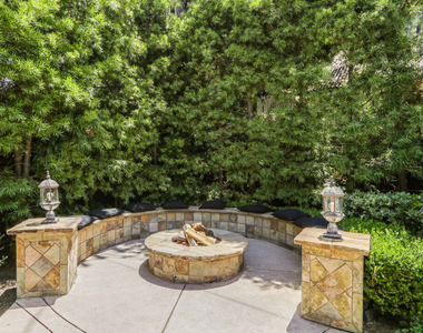 2130 Manning Avenue - Photo Thumbnail 24