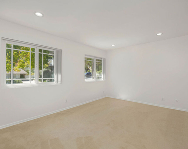 3315 Crail Way - Photo Thumbnail 20