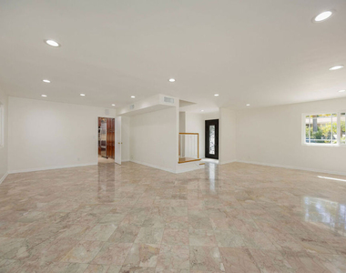 3315 Crail Way - Photo Thumbnail 3