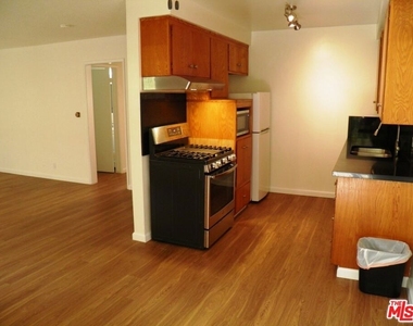 1908 11th Street - Photo Thumbnail 13