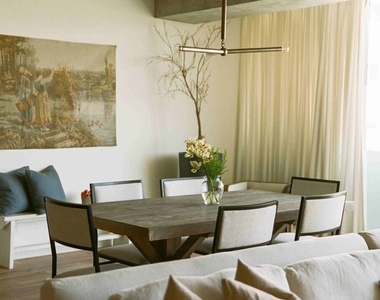 818 N Doheny Drive - Photo Thumbnail 19
