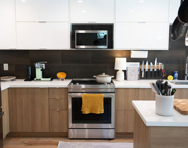 2811 Waverly Drive - Photo Thumbnail 9