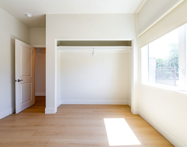 4637 W 18th Street - Photo Thumbnail 23