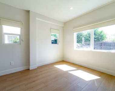 4637 W 18th Street - Photo Thumbnail 22