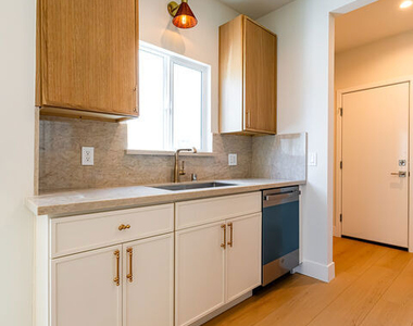 4637 W 18th Street - Photo Thumbnail 12