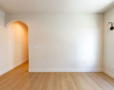 4637 W 18th Street - Photo Thumbnail 15