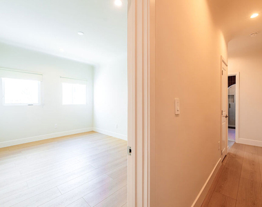 4637 W 18th Street - Photo Thumbnail 19