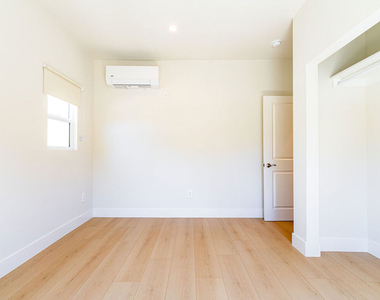 4637 W 18th Street - Photo Thumbnail 25