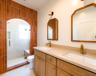 4637 W 18th Street - Photo Thumbnail 9