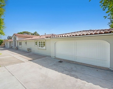 16910 W Sunset Boulevard - Photo Thumbnail 22