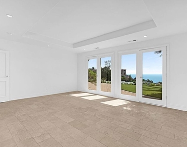 16910 W Sunset Boulevard - Photo Thumbnail 16