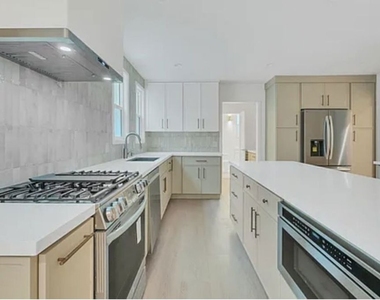 6446 W 6th Street - Photo Thumbnail 8