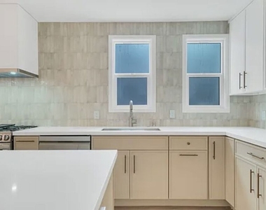 6446 W 6th Street - Photo Thumbnail 9