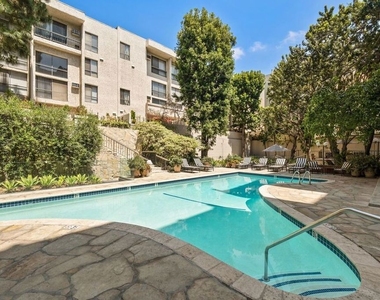 1440 Veteran Avenue - Photo Thumbnail 17