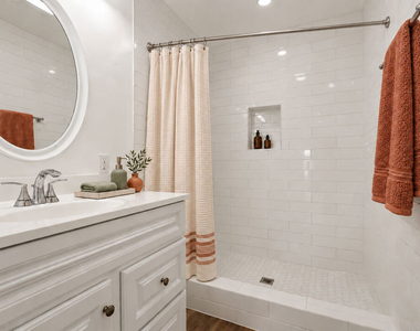 1440 Veteran Avenue - Photo Thumbnail 5