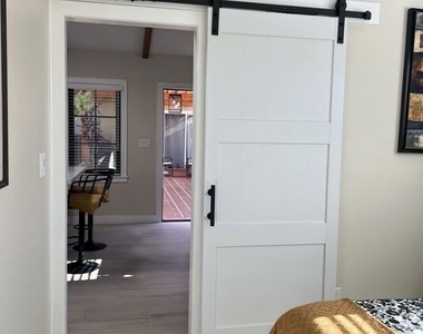 4813 Sawtelle Boulevard - Photo Thumbnail 9