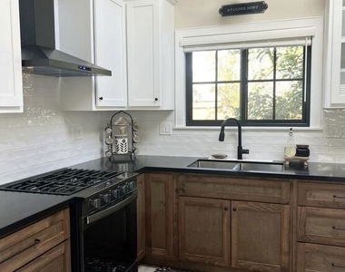 4813 Sawtelle Boulevard - Photo Thumbnail 1