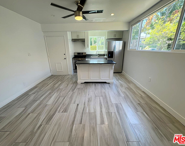 1247 11th Street - Photo Thumbnail 8