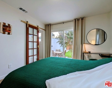 2943 Potomac Avenue - Photo Thumbnail 11