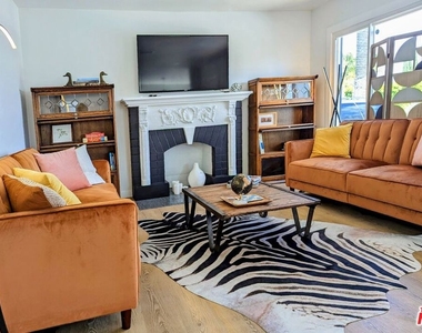 2943 Potomac Avenue - Photo Thumbnail 3